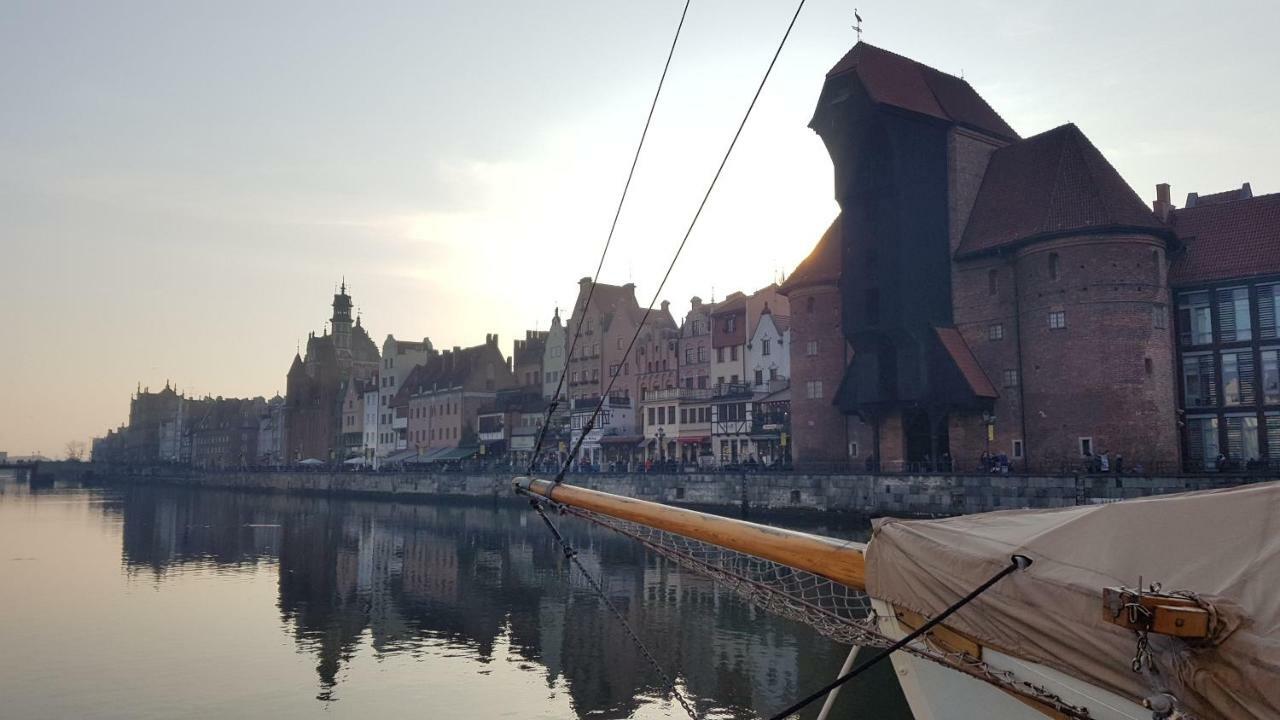 New Apartment 100M From Old Town And Marina Gdansk Exterior photo